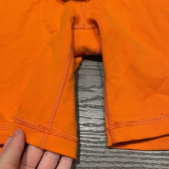 ARITZIA | TNA Atmosphere 7” Bike Shorts - Picture 4 of 9